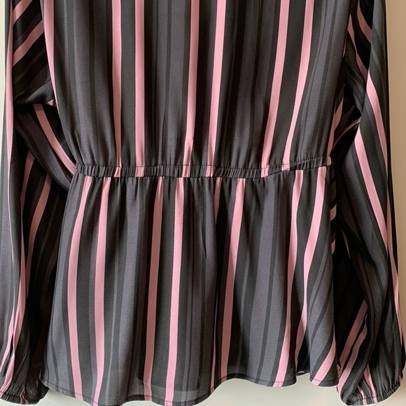 Torrid Crepe Surplice Pink & Grey Wrap Top Size 2X - Picture 10 of 14